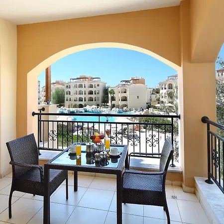 St Nicolas Apartahotel 3*